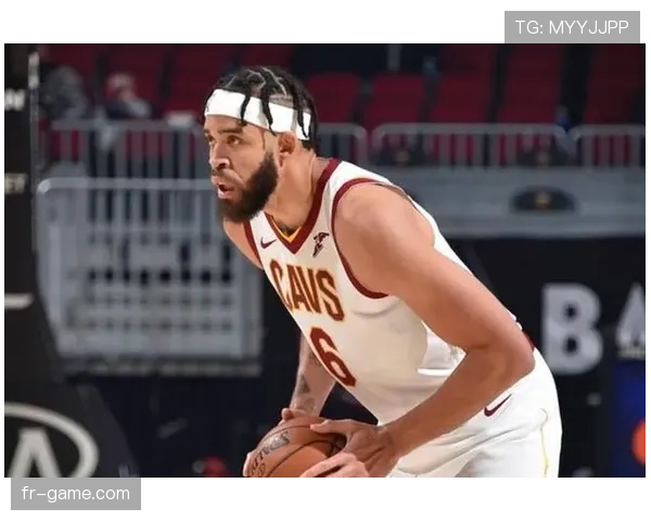 内马尔斩获职业生涯第700球，状态回升引发广泛关注