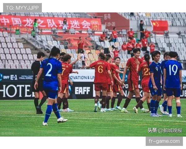 东亚杯中国主场迎战强敌,球迷热情高涨助力球队状态回暖 东亚杯中国主场迎战强敌,球迷热情高涨助力球队状态回暖