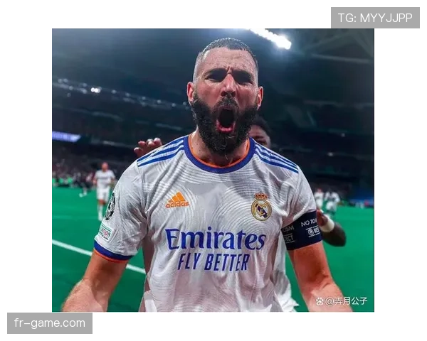 为何本泽马的巅峰来得如此之晚？一位中锋的自我革命