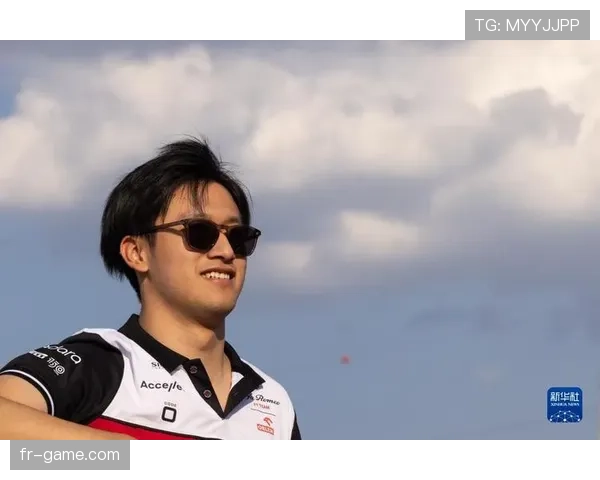 周冠宇赛后扎堆吃豪华烧烤，跟赛道上那个“铁面战士”一模一样？